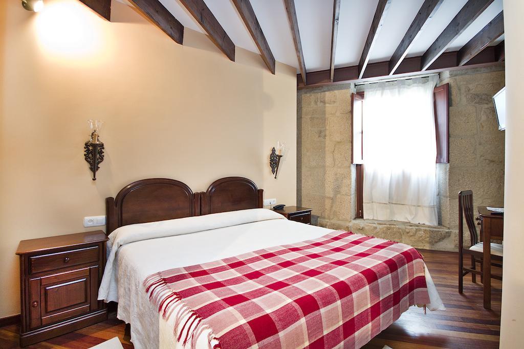 Hotel O Portelo Rural Allariz Chambre photo
